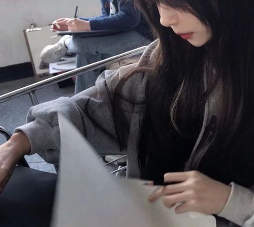 ia_200001010.jpg